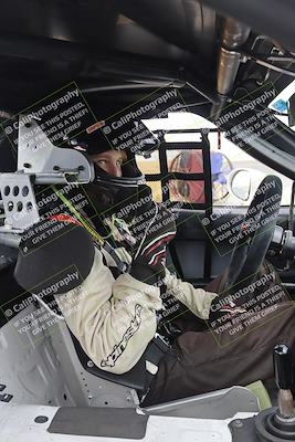 media/Jun-01-2025-CalClub SCCA (Sun) [[eae223c5dd]]/Around pit/